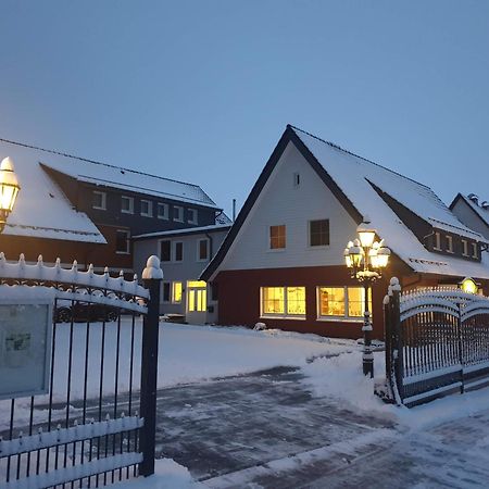 Fewo Fruehling In Der Villa Waldrand Mit Grossem Garten Bad Wunnenberg Bagian luar foto