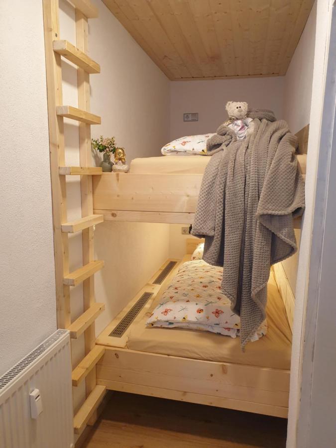 Fewo Fruehling In Der Villa Waldrand Mit Grossem Garten Bad Wunnenberg Bagian luar foto
